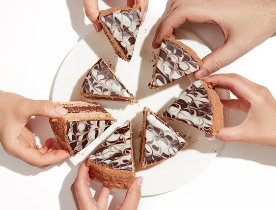 Tort "Ziua și noaptea" - 3 Imagine